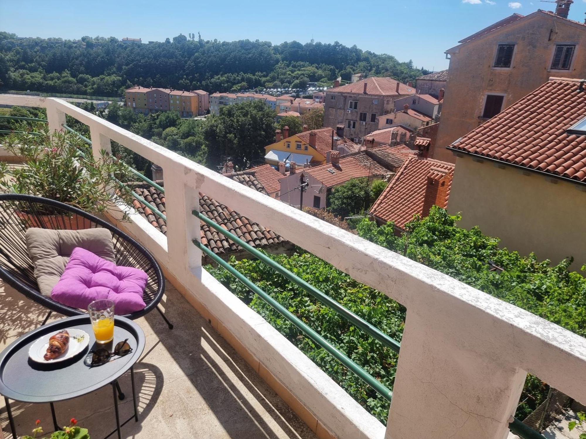 Apartment Branko With Terrace, Old Town Labin Лабин Екстериор снимка